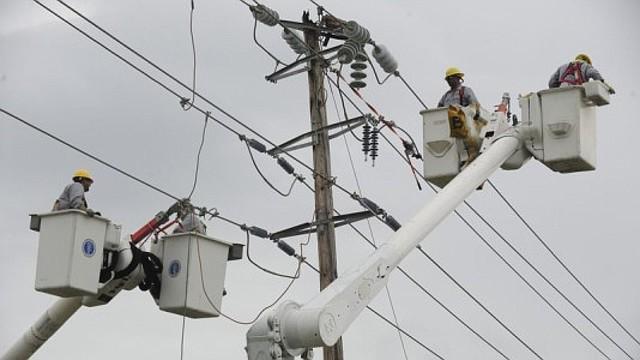 La privatización del sistema eléctrico de Puerto Rico podría llegar en agosto