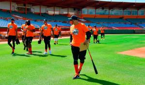 Los Toros abren su campamento y ya los seis equipos se entrenan para el torneo