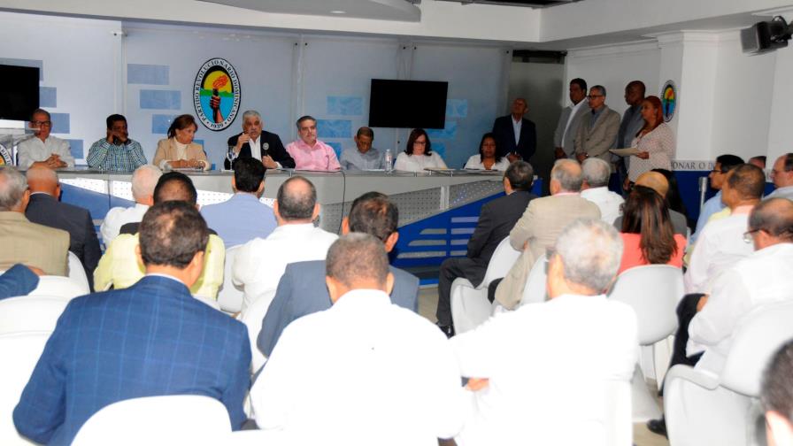 Comisión Presidencial del PRD traza estrategias para elecciones de febrero