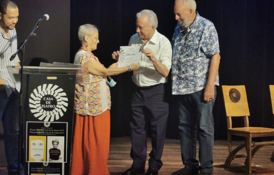 Ponen a circular obras ganadoras del concurso literario Casa de Teatro edición 2019