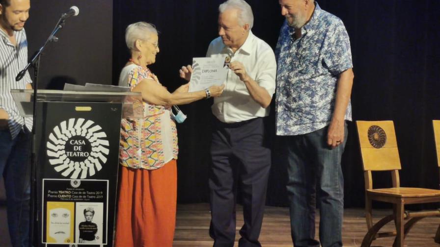 Ponen a circular obras ganadoras del concurso literario Casa de Teatro edición 2019