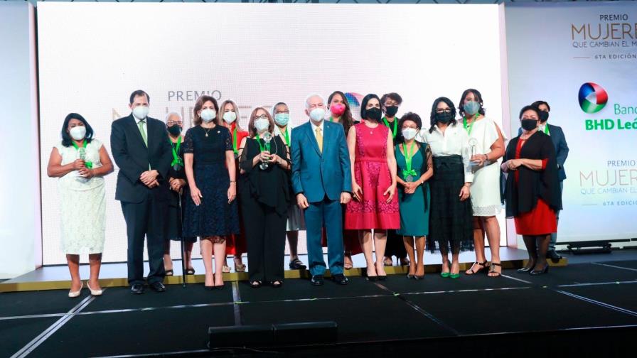 BHD León entrega Premio Mujeres que Cambian el Mundo BHD León entrega Premio Mujeres que Cambian el Mundo