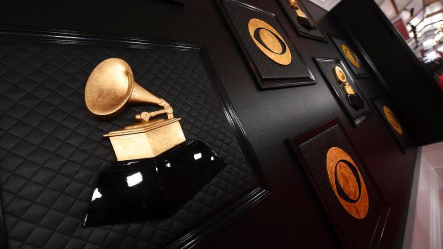 Premios Grammy se aplazan a marzo por coronavirus