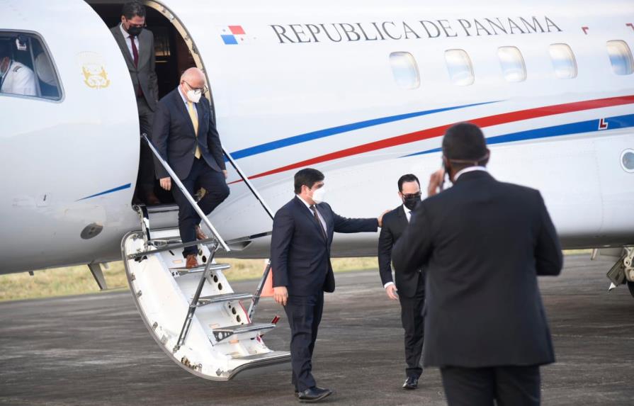 Presidentes de Panamá y Costa Rica aterrizan en Puerto Plata 