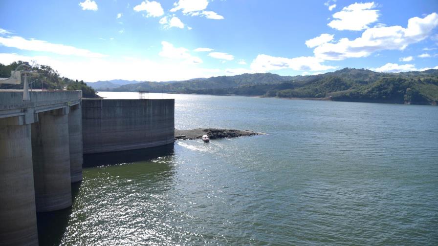Siguen racionando el agua en Santiago