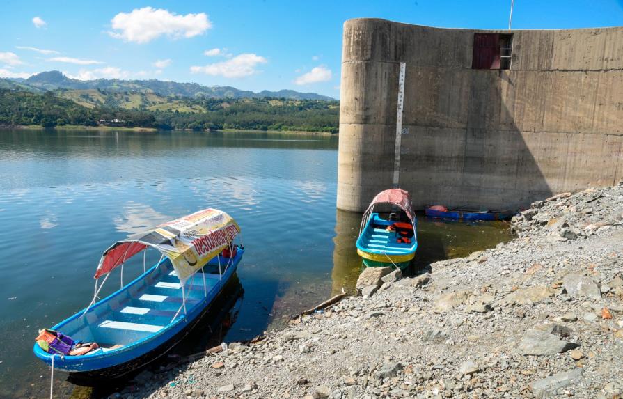Mejoran suministro de agua en Santiago y Moca