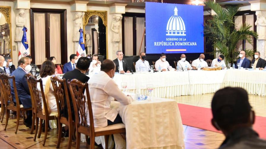 Comunitarios de San Juan expresan sus precariedades al presidente Abinader en el Palacio Comunitarios de San Juan expresan sus precariedades al presidente Abinader en el Palacio