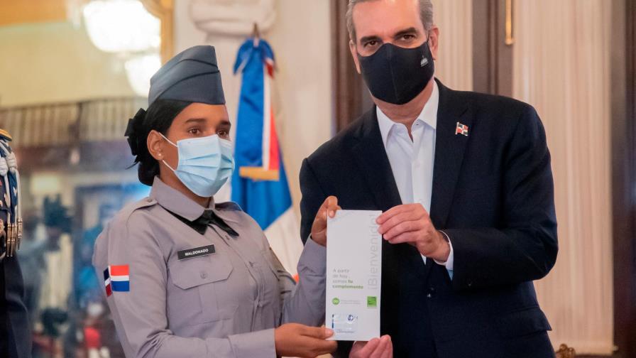 Gobierno mejora seguro de salud de agentes policiales con cobertura en 100% de los centros de salud privados