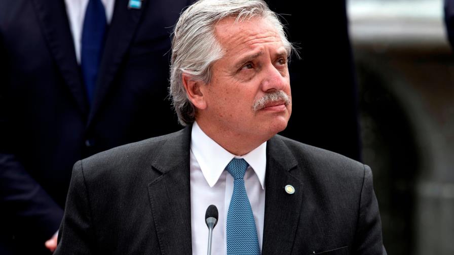 Presidente argentino retomará este jueves su actividad tras sufrir COVID-19