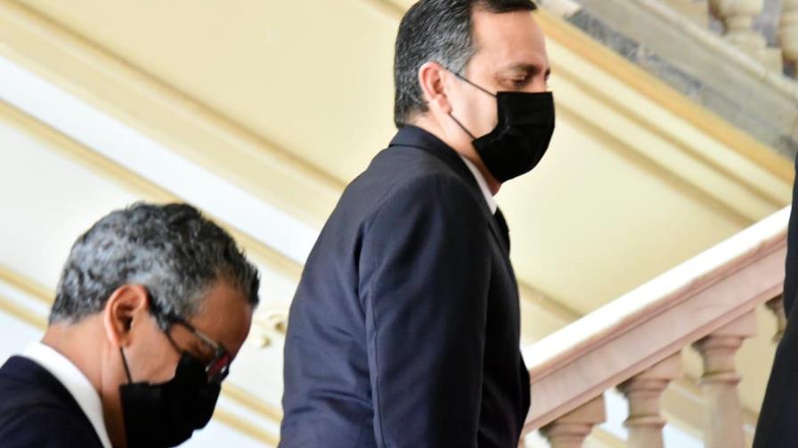Luis Abinader está reunido con el presidente de la Suprema Corte y varios ministros