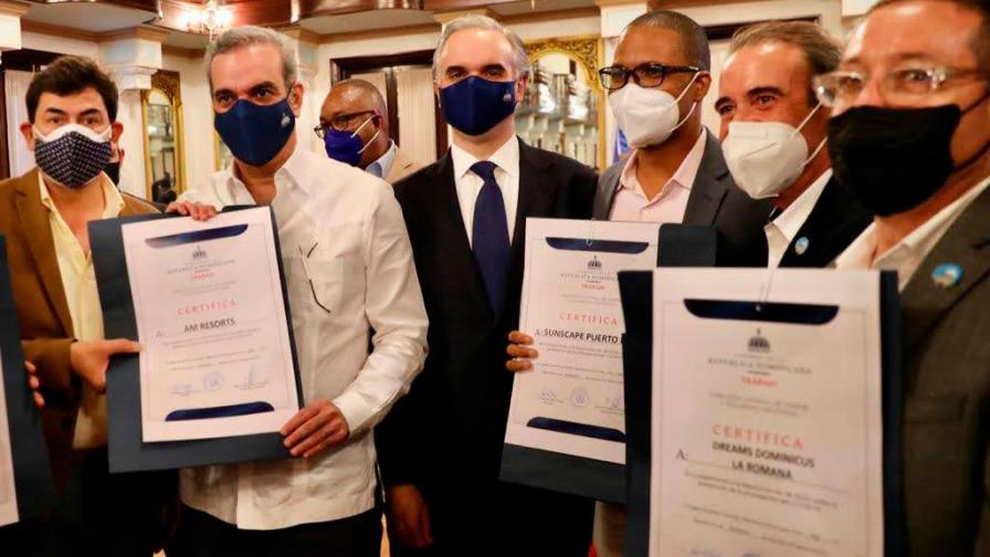 AMResorts recibe certificación por el cumplimiento de los Protocolos de Prevención del Covid-19 AMResorts recibe certificación por el cumplimiento de los Protocolos de Prevención del Covid-19