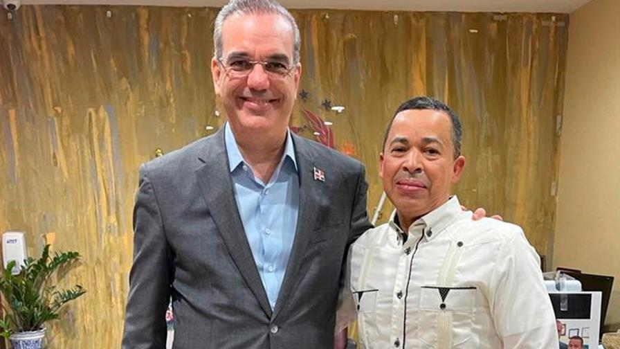 Presidente Federación de Taxistas de NY pide a Abinader mantener acercamiento con la diáspora 