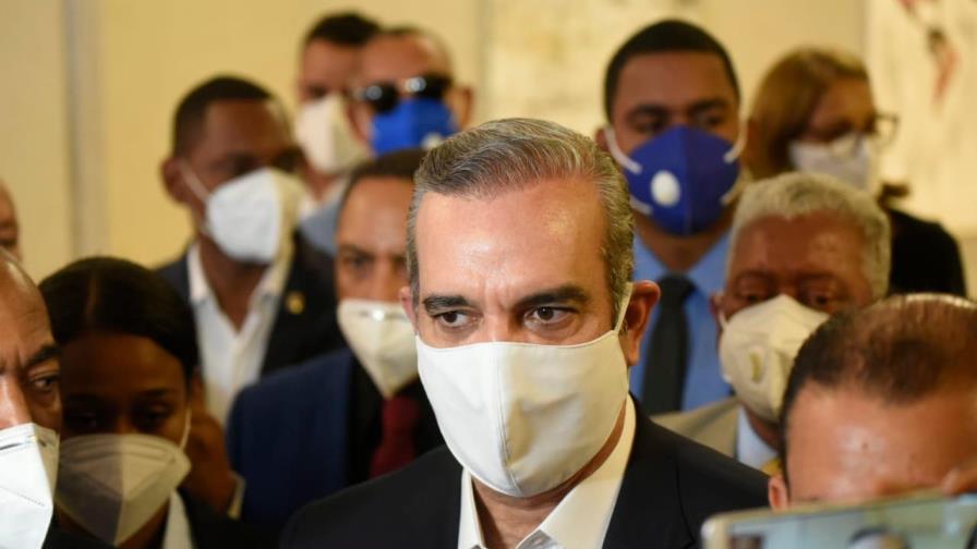 Presidente Abinader destituye a 26 subdirectores de Inespre, nueve de la Caasd y siete de Inavi 