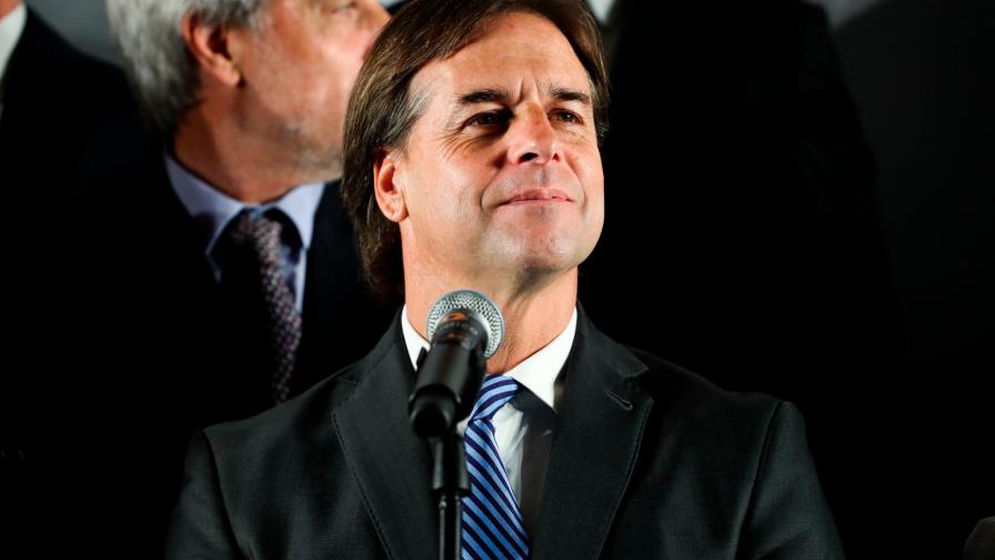 El presidente electo de Uruguay anuncia oficialmente su gabinete “de acción”