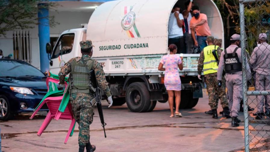 Apresados en toque de queda han pagado RD$400 mil a Fiscalía Santo Domingo Oeste