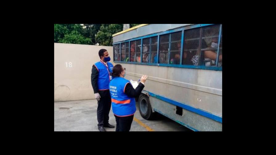 Poder Judicial y Ministerio Público se pelean por presos hacinados en un autobús Poder Judicial y Ministerio Público se pelean por presos hacinados en un autobús