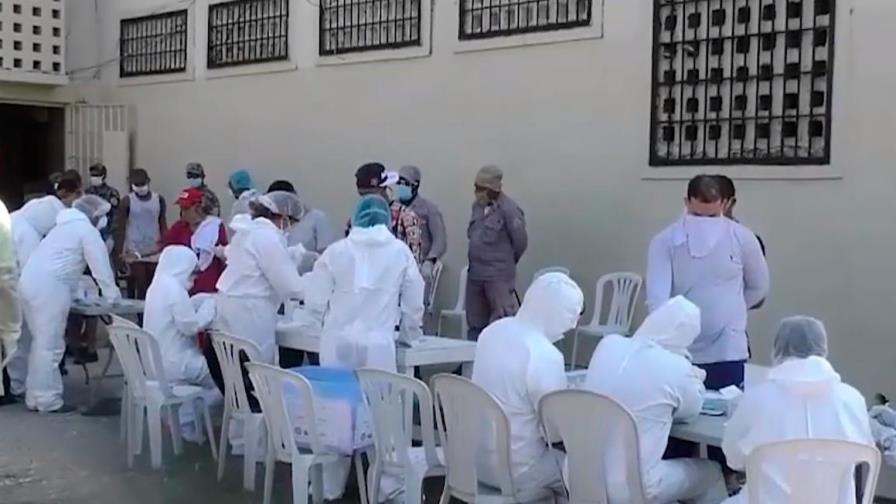 Trasladan 49 reclusos de La Victoria positivos y sospechosos de tener COVID-19