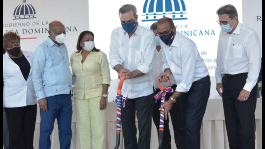 Abinader da comienzo a vía de acceso a la Circunvalación y un proyecto de energía en La Victoria