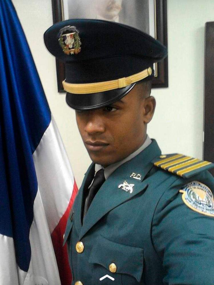 Matan primer teniente que intentó frustrar atraco a pocos metros de destacamento policial