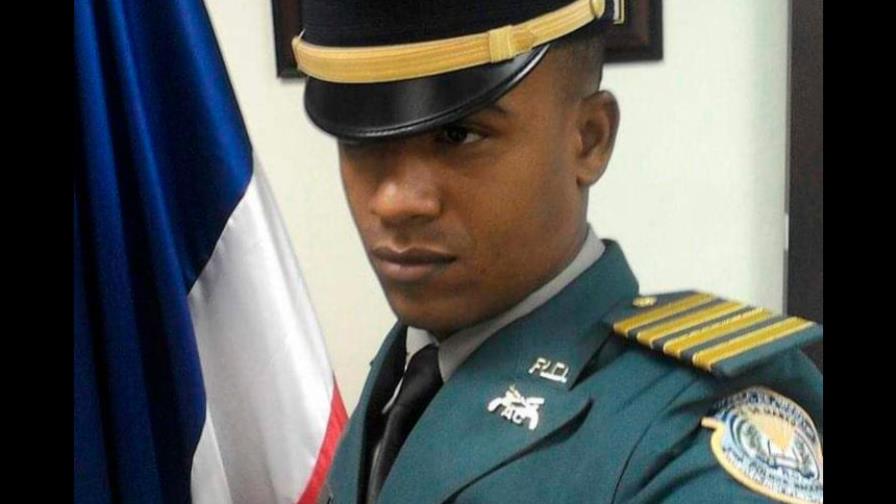 Matan primer teniente que intentó frustrar atraco a pocos metros de destacamento policial Matan primer teniente que intentó frustrar atraco a pocos metros de destacamento policial