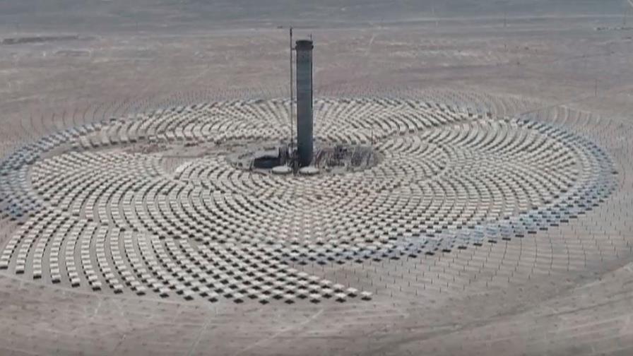 Primera planta de termosolar torre de Latinoamérica, más cerca de funcionar