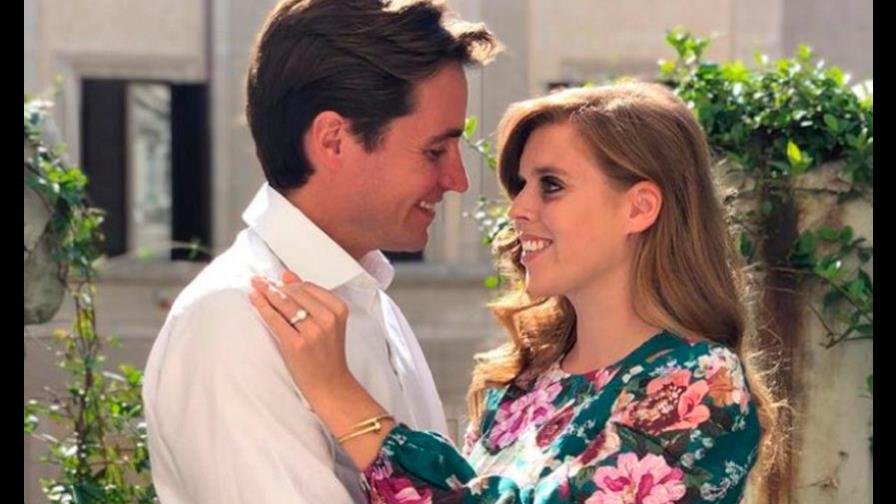 Princesa Beatriz da a luz a una niña 