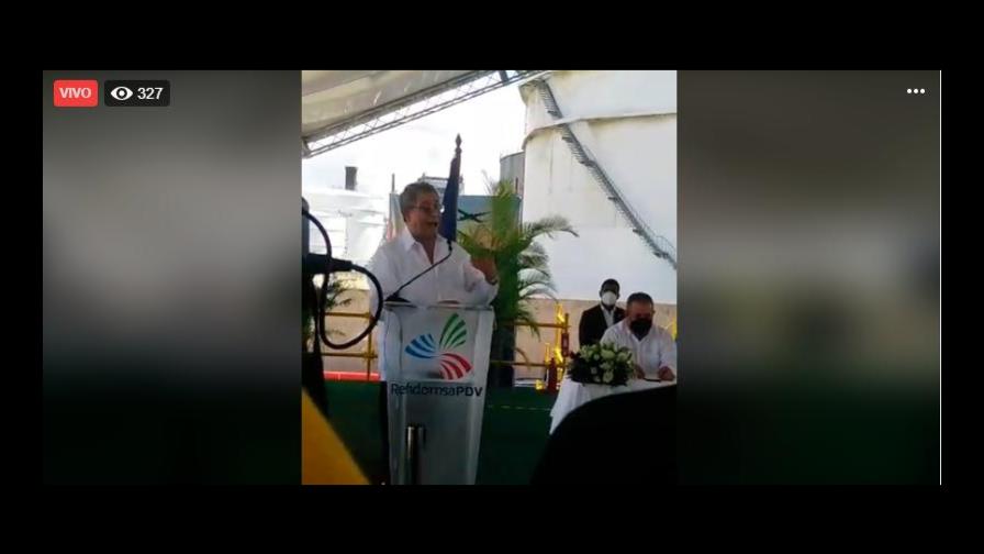 Danilo Medina inaugura tres tanques de almacenamiento de Refidomsa Danilo Medina inaugura tres tanques de almacenamiento de Refidomsa