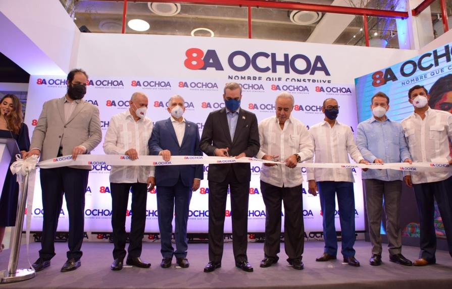 Ochoa inaugura nuevo centro de exhibición y ventas en Santo Domingo 