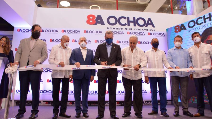 Ochoa inaugura nuevo centro de exhibición y ventas en Santo Domingo 