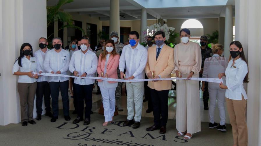 Ministro de Turismo David Collado encabeza reapertura del hotel Dreams Dominicus La Romana