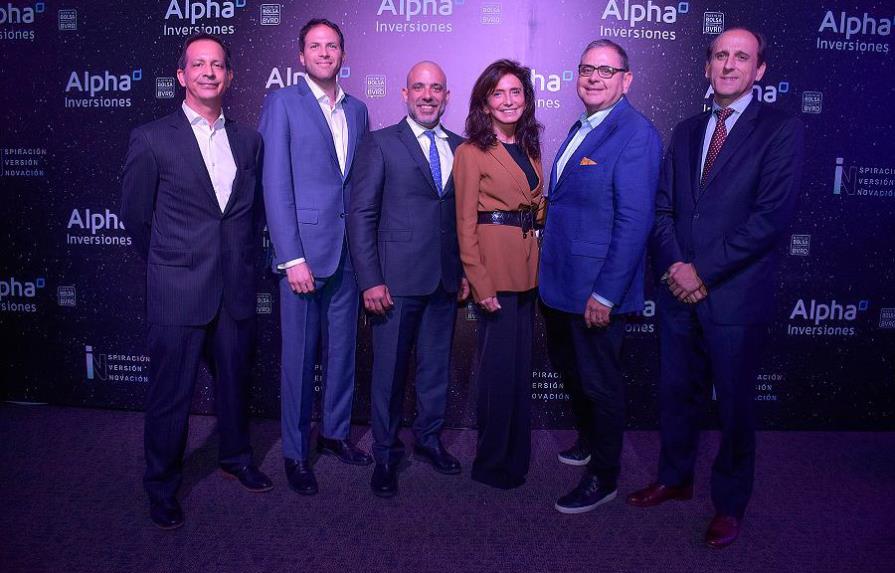 Alpha Inversiones celebra ocho años  junto a personalidades del mundo financiero