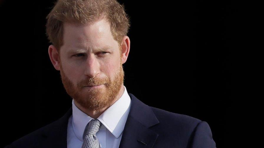 Príncipe Harry: los “medios poderosos” son la razón por la que se aleja