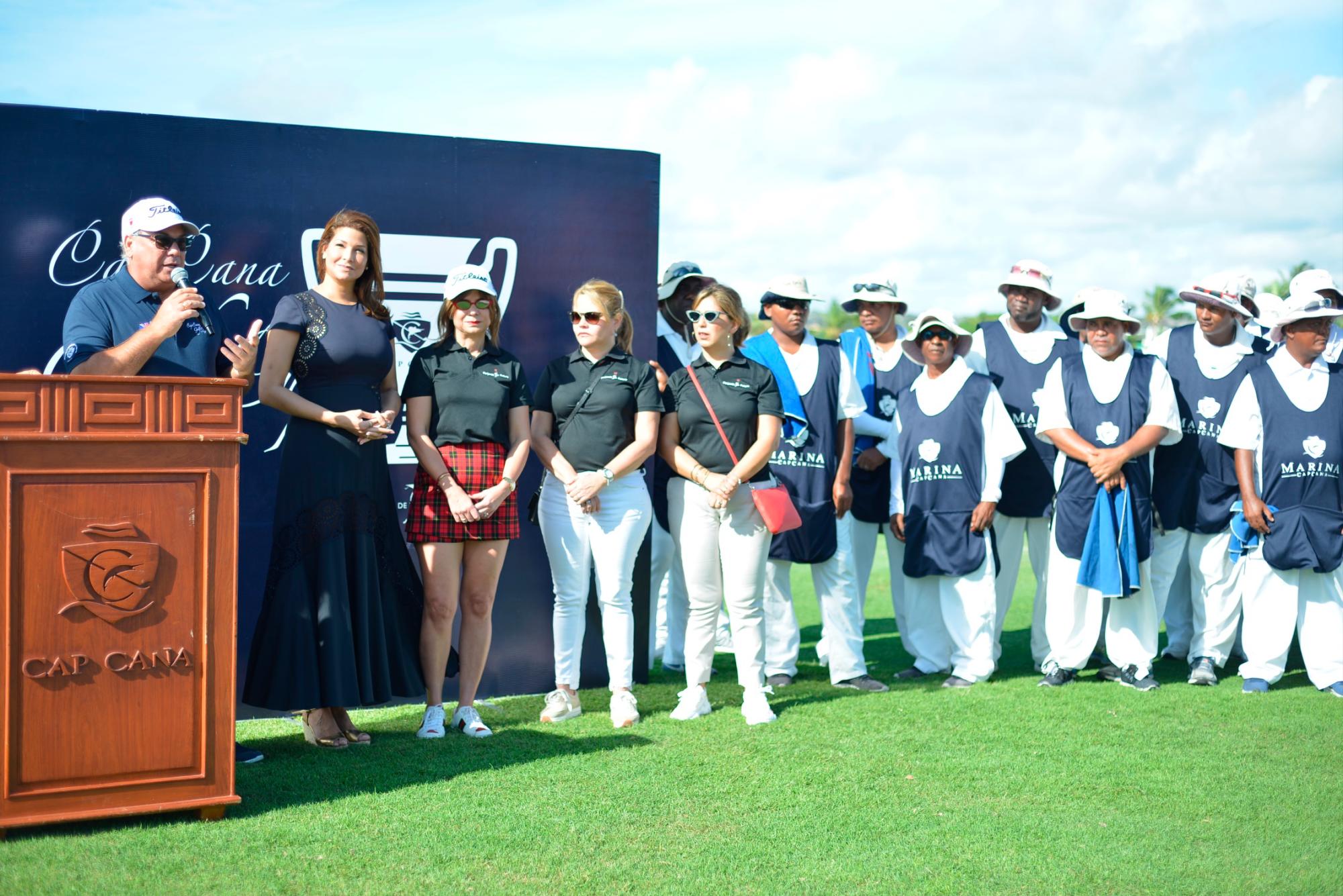 Ricardo Hazoury, Lucy Doughty, Lissette Hazoury, Pamela Freixas y Pilar Zarazua.