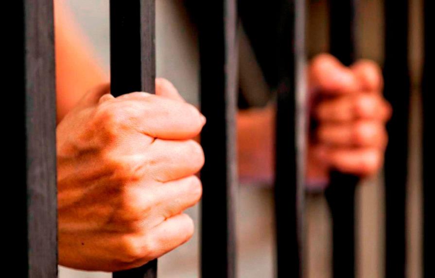 Dictan prisión preventiva a dueño de negocio vinculado al robo de equipos a la Junta Central Electoral