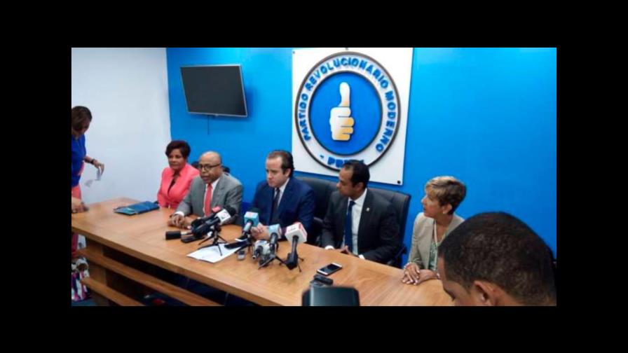 Más de 60 precandidatos del PRM declinaron sus aspiraciones ante la JCE
