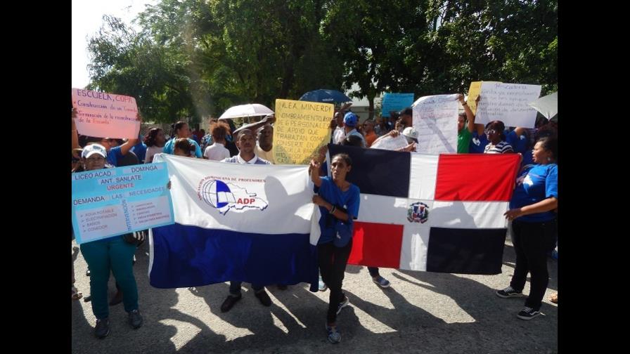 Profesores de Barahona demandan calidad del  almuerzo escolar y mejorar plantas físicas 