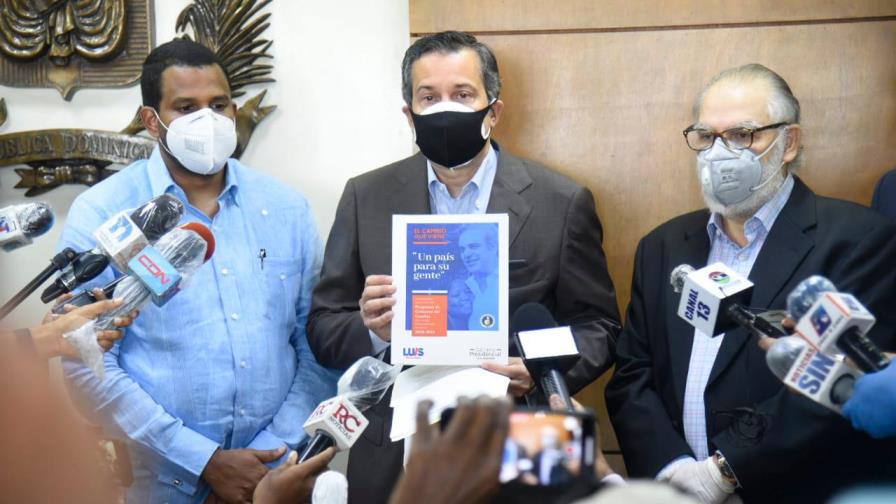 PRM presenta programa de gobierno de su candidato presidencial Luis Abinader PRM presenta programa de gobierno de su candidato presidencial Luis Abinader