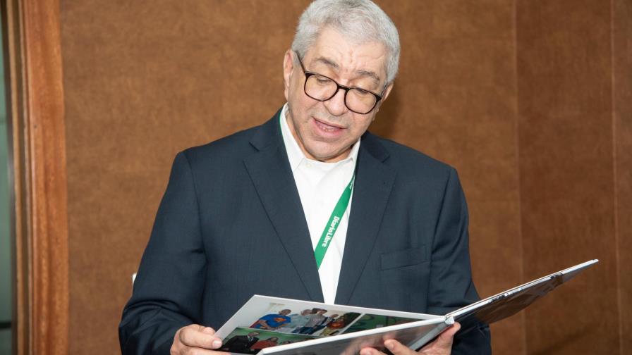 Empresarios y funcionarios lamentan fallecimiento de Adriano Miguel Tejada Empresarios y funcionarios lamentan fallecimiento de Adriano Miguel Tejada