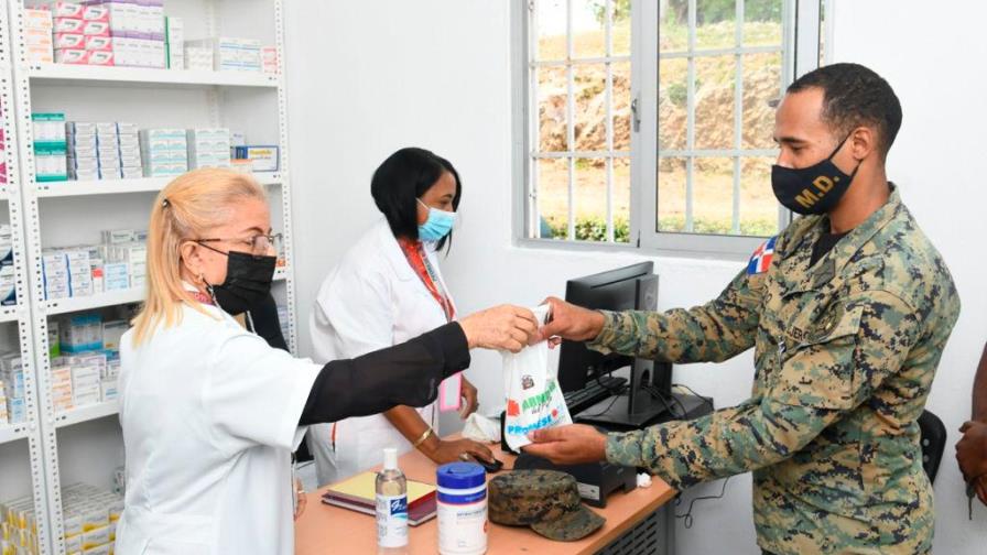 Reabren Farmacia del Pueblo en el Ministerio de Defensa