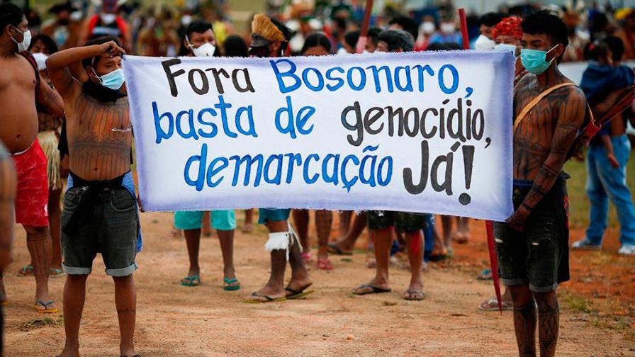 Los indígenas brasileños acusan a Bolsonaro de genocidio ante la CPI