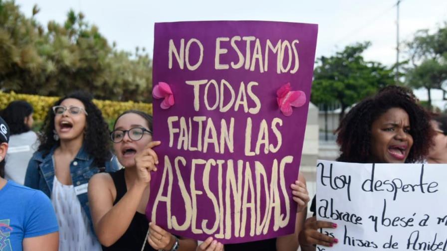 #NiUnaAnibelMás, protesta frente a la Procuraduría por el asesinato de Anibel González