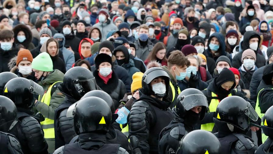 Más de 5,100 detenidos en marchas en apoyo a Navalny en Rusia