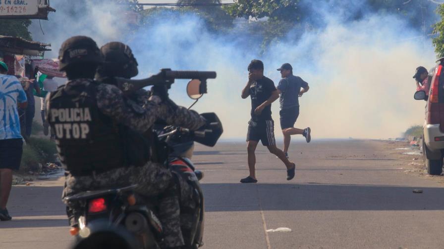 Oposición desconoce triunfo de Morales y llama a protestas Oposición desconoce triunfo de Morales y llama a protestas