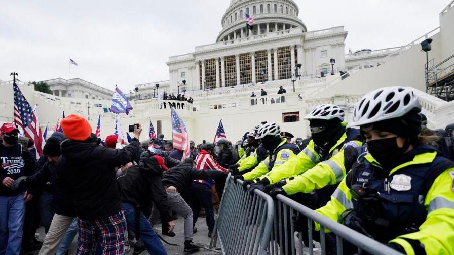 La policía alerta de un plan para irrumpir mañana en el Capitolio de EEUU