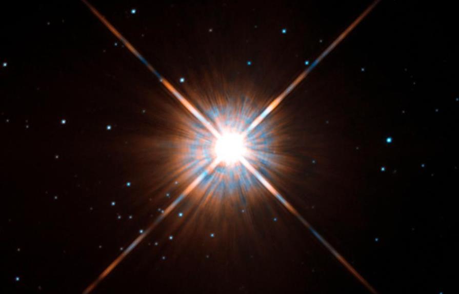 Astrónomos detectan una llamarada que bate récords en Próxima Centauri
