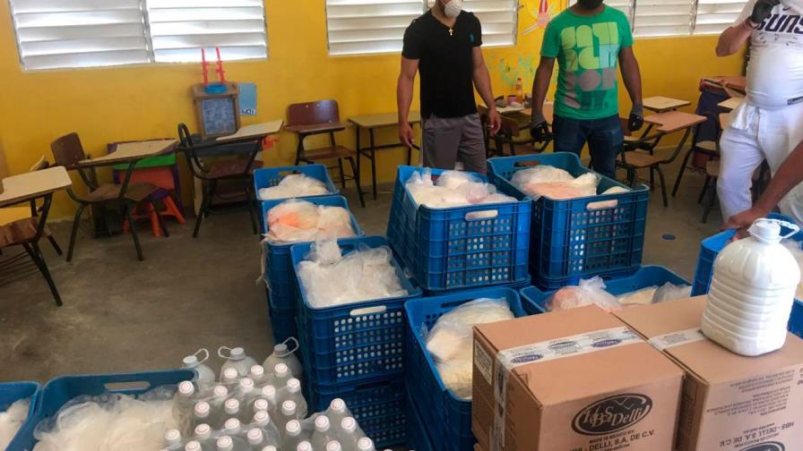 Secrets Cap Cana favorece a  2 mil familias con alimentos