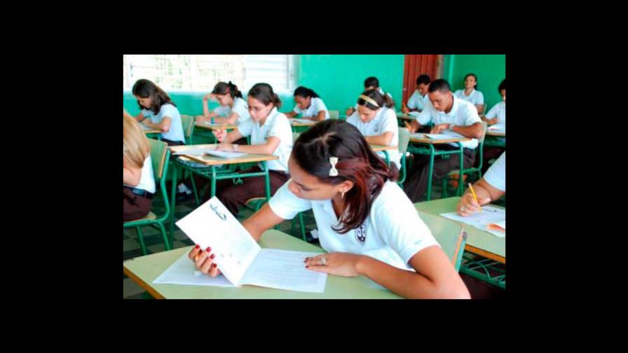 Darán certificado pruebas nacionales a estudiantes con asignaturas pendientes 