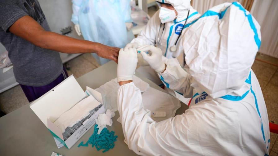 Testear y testar ¿son verbos válidos? Aquí la respuesta