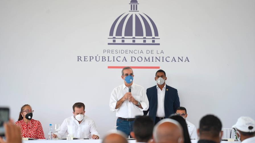 Gobierno inicia programa de construcción de viviendas y anuncia obras para Santiago Gobierno inicia programa de construcción de viviendas y anuncia obras para Santiago