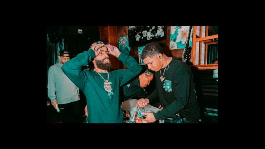 Arcángel revela lo duro que fue regresar a los escenarios tras muerte de su hermano Arcángel revela lo duro que fue regresar a los escenarios tras muerte de su hermano